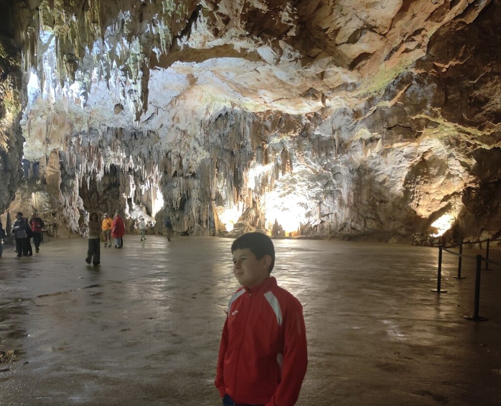 grotte di postumia visita per bambini e famiglie