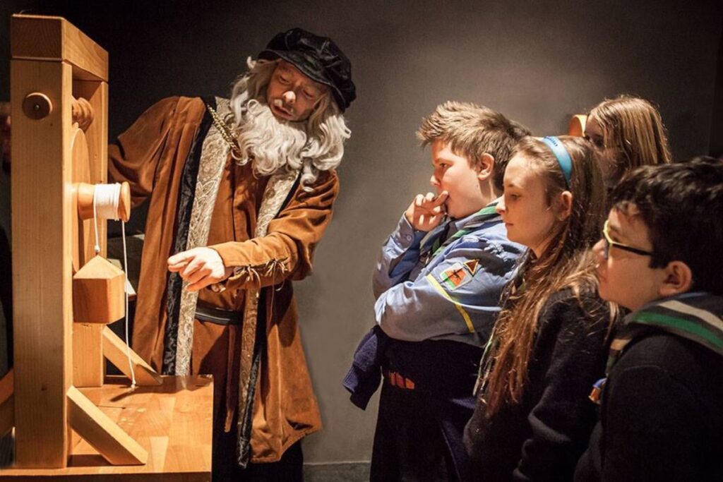 mostra leonardo con bambini firenze