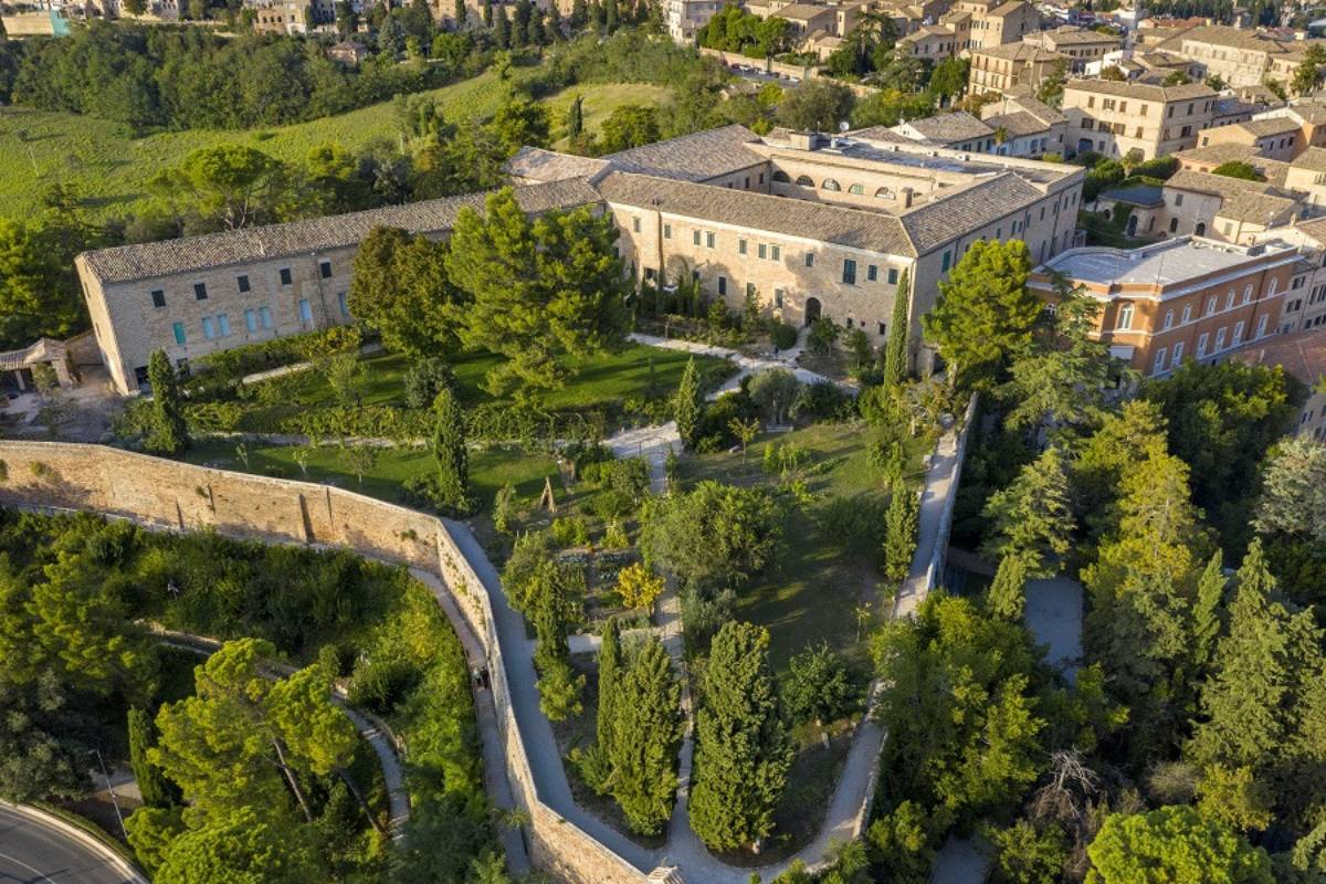 Colle Infinito Leopardi Recanati