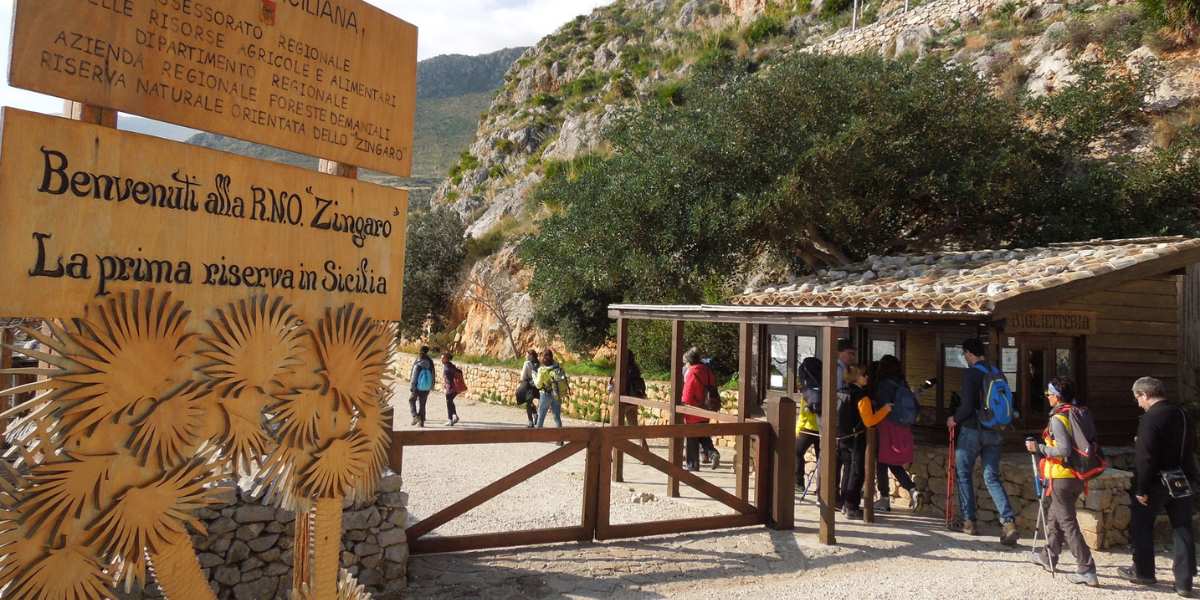 Sicilia posti incredibili bambini spiaggia riserva zingaro