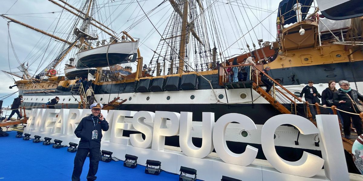 Amerigo Vespucci visita la nave più bella del mondo